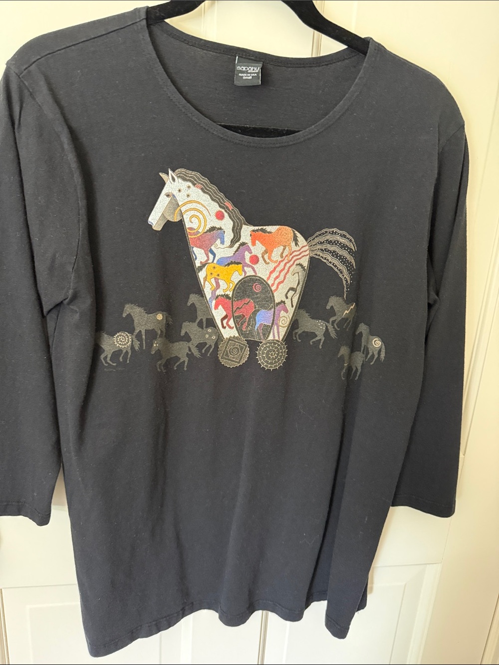Black Long-Sleeve Graphic Horse Tee